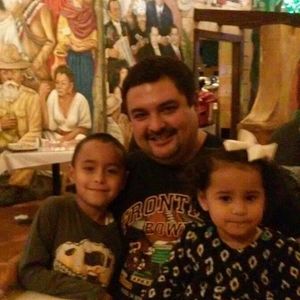 Meet your Posher, Manuel